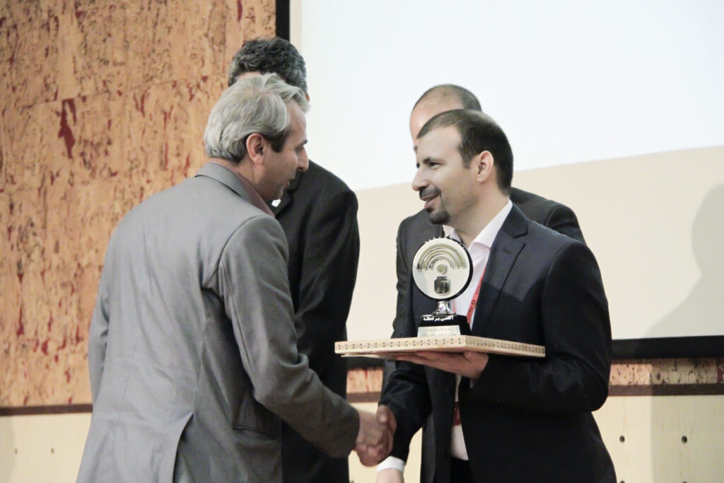 انتخاب «سازمان الکترونیکی برگزیده» در چهارمین گردهمایی سالانه مشتریان چارگون انتخاب «سازمان الکترونیکی برگزیده» در چهارمین گردهمایی سالانه مشتریان چارگون