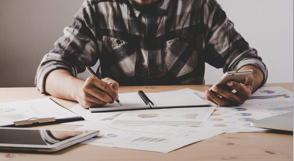 انجام محاسبات مالی