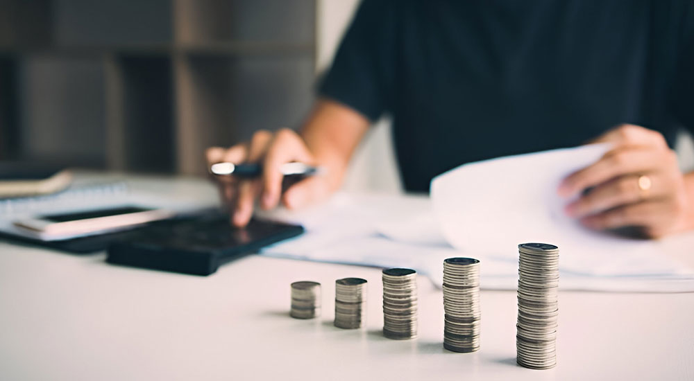 چه کسی از اصول حسابداری مالی سود می‌برد؟