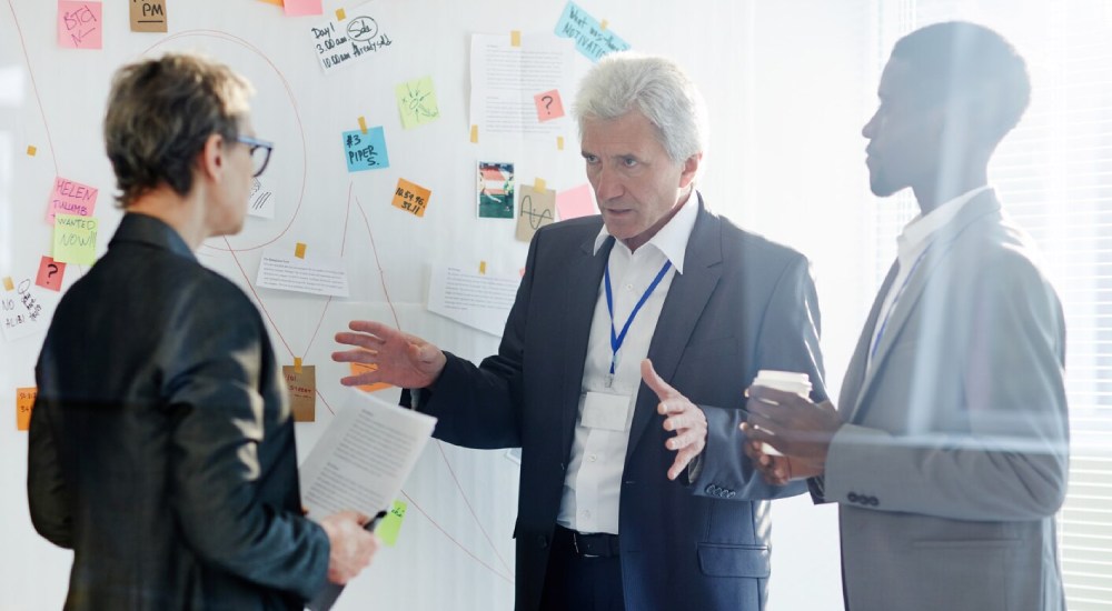 مدیریت متقاعدکننده